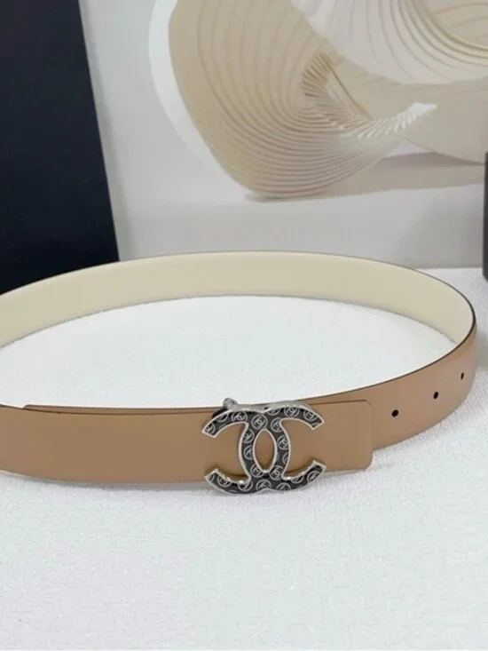 🐾CHANEL Reversible Belt 🐾 - Picture 4 of 5